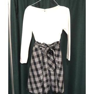 ウィルセレクション(WILLSELECTION)の美品★ウィルセレクションのワンピース(ひざ丈ワンピース)