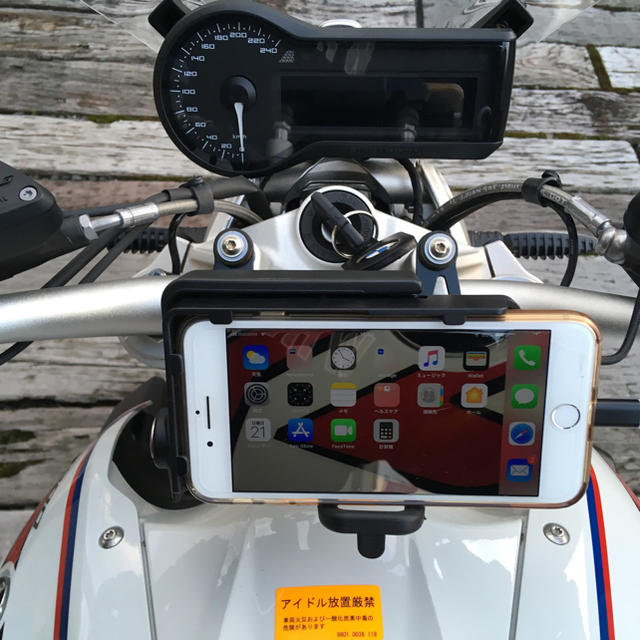 BMW MOTORRAD純正ナビステー用携帯ホルダー 自動車/バイクの自動車(車内アクセサリ)の商品写真