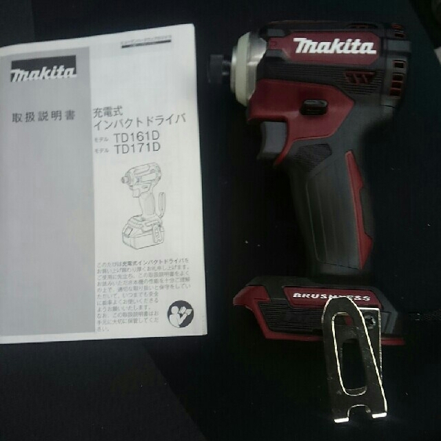 Makita(マキタ)の新品　makita マキタTD171D  赤　インパクトドライバー インテリア/住まい/日用品のインテリア/住まい/日用品 その他(その他)の商品写真