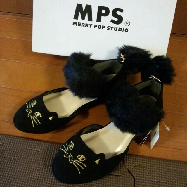 MPS(エムピーエス)のMPSネコファーパンプス22㎝ キッズ/ベビー/マタニティのキッズ靴/シューズ(15cm~)(フォーマルシューズ)の商品写真