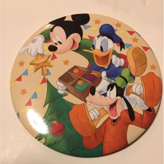 ディズニー(Disney)のディズニーストア クリスマス 缶バッジ(キャラクターグッズ)