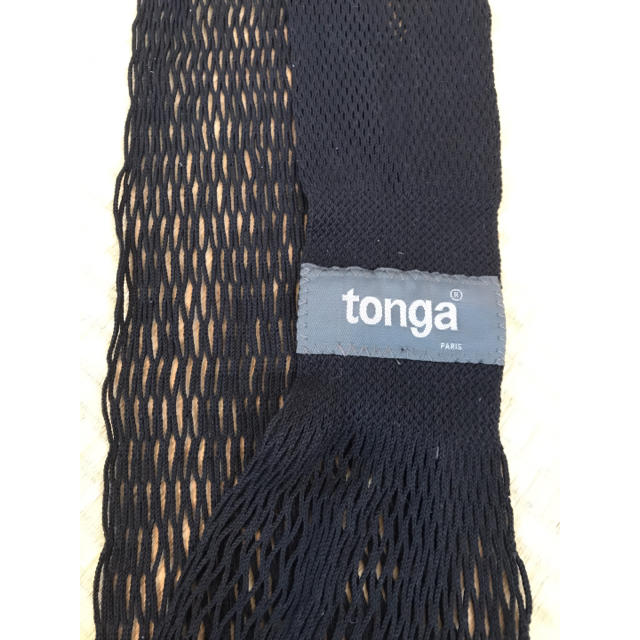 tonga(トンガ)の☆値下げ☆tonga ブラック S キッズ/ベビー/マタニティの外出/移動用品(抱っこひも/おんぶひも)の商品写真