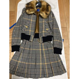 バーバリーブルーレーベル(BURBERRY BLUE LABEL)の美品 ブルーレーベル クレストブリッジ   スカート  ジャケット セットアップ(セット/コーデ)