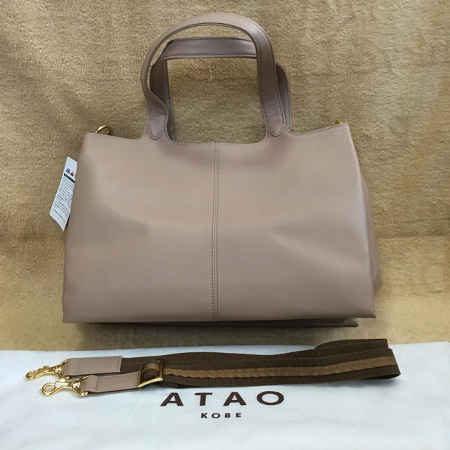 ATAO(アタオ)のATAO ダックワーズ シープ革バージョン  レディースのバッグ(トートバッグ)の商品写真