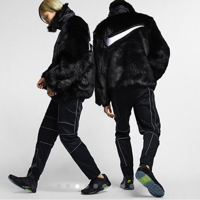 NIKE(ナイキ)のNIKE×AMBUSH レディースのジャケット/アウター(毛皮/ファーコート)の商品写真