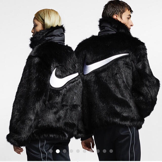 AMBUSH(アンブッシュ)のナイキ × アンブッシュ NIKE × ambush US Mサイズ レディースのジャケット/アウター(毛皮/ファーコート)の商品写真