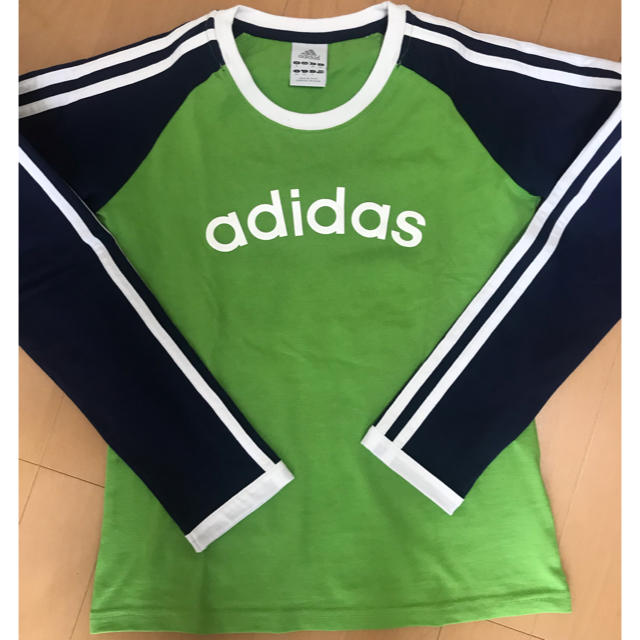 adidas(アディダス)のadidas  ロンT キッズ/ベビー/マタニティのキッズ服男の子用(90cm~)(Tシャツ/カットソー)の商品写真