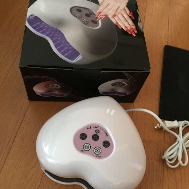 LED UV LIGHT ６W 美品 コスメ/美容のネイル(その他)の商品写真