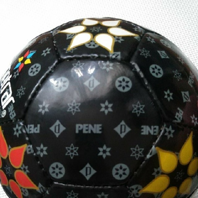 LUZ(ルース)のペネトラール×スフィーダ　フットサルボール スポーツ/アウトドアのサッカー/フットサル(ボール)の商品写真