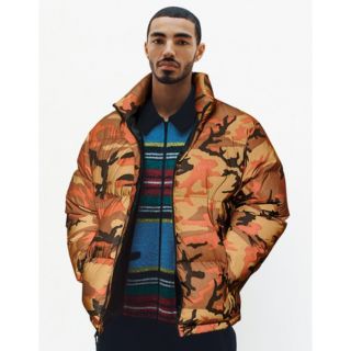 シュプリーム(Supreme)のLサイズ supreme Reflective Camo Down Jacket(ダウンジャケット)