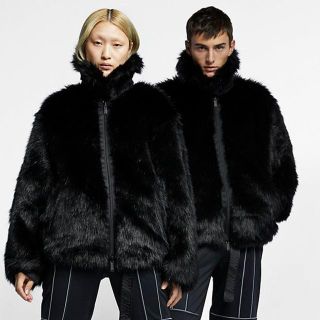 ナイキ(NIKE)のAMBUSH X NIKE リバーシブル フェイクファー コート Sサイズ(毛皮/ファーコート)