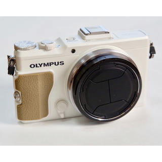 オリンパス(OLYMPUS)のOLYMPUS XZ-2 自動開閉レンズキャップ付(コンパクトデジタルカメラ)