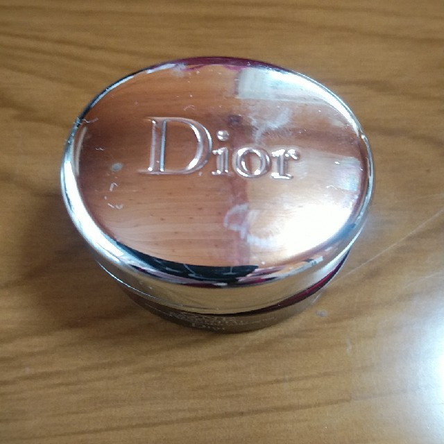 Christian Dior(クリスチャンディオール)のDiorｶﾌﾟﾁｭｰﾙ ﾄｰﾀﾙ ﾜﾝ ｴｯｾﾝｼｬﾙ ﾏｽｸ コスメ/美容のスキンケア/基礎化粧品(パック/フェイスマスク)の商品写真