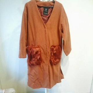 ダブルクローゼット(w closet)の期間限定♥ファー付コート♥新品♥取り外し可能です(ロングコート)