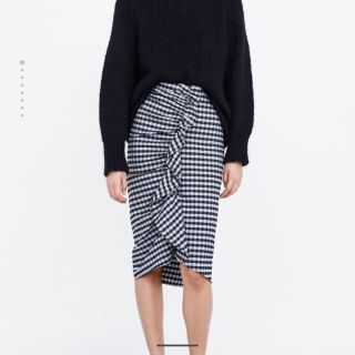 ザラ(ZARA)の新品 チェック柄フリルスカート S zara(ひざ丈スカート)