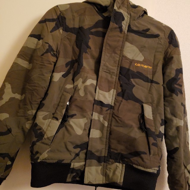 carhartt(カーハート)のCarhartt　ダウンジャケット　コート　アウター　ブルゾン レディースのジャケット/アウター(ダウンジャケット)の商品写真