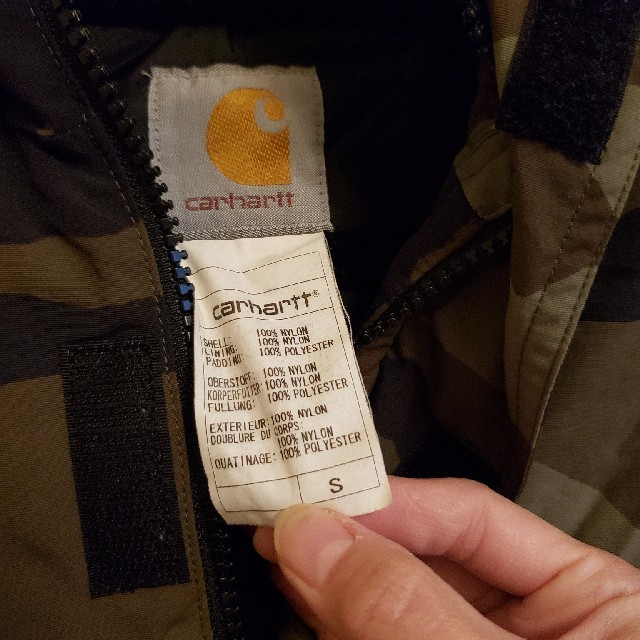 carhartt(カーハート)のCarhartt　ダウンジャケット　コート　アウター　ブルゾン レディースのジャケット/アウター(ダウンジャケット)の商品写真