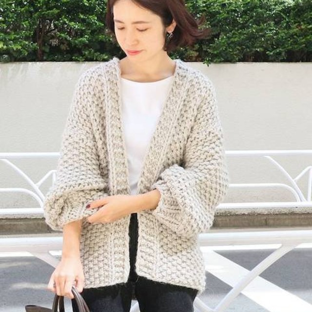 IENA

MAISON ANJE HAND KNIT カーディガン（グレーA）