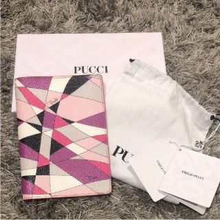 エミリオプッチ(EMILIO PUCCI)の未使用♪_エミリオプッチ_手帳ケース_ブックカバー_パスポートケース_ピンク系(財布)