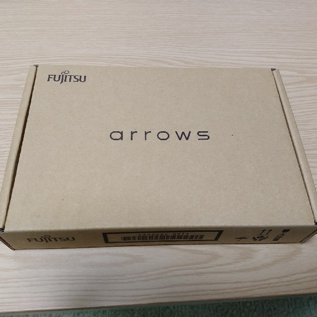 富士通(フジツウ)のarrows M04 ブラック SIMフリー スマホ/家電/カメラのスマートフォン/携帯電話(スマートフォン本体)の商品写真