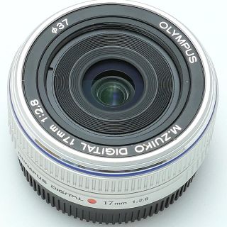 オリンパス(OLYMPUS)のオリンパス17mmf2.8シルバー(レンズ(単焦点))