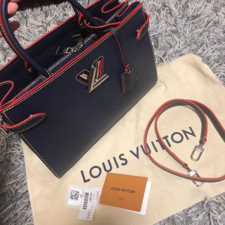 ルイヴィトン(LOUIS VUITTON)のLV♥️ツイスト トート(ハンドバッグ)