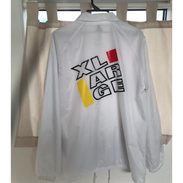XLARGE(エクストララージ)のX-LARGE コーチジャケット L ホワイト メンズのジャケット/アウター(ナイロンジャケット)の商品写真