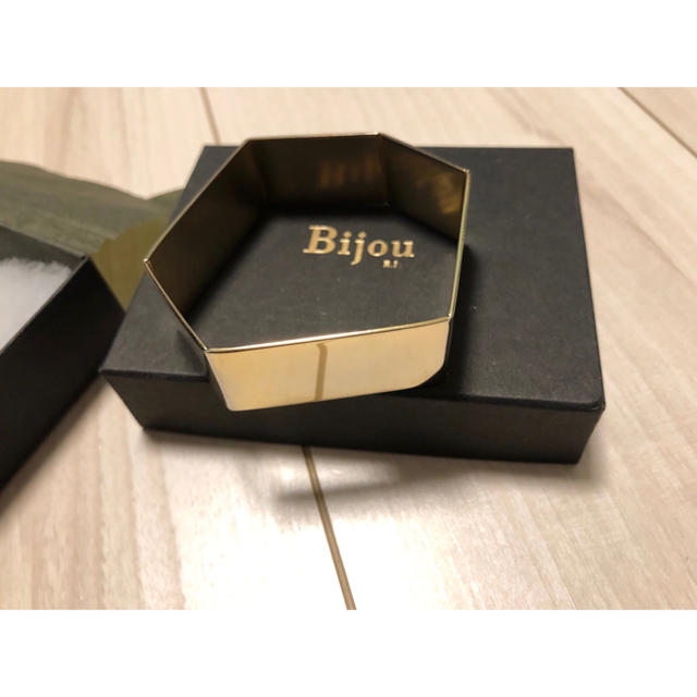 Bijou R.I(ビジューアールアイ)のBijor r.i  ゴールドバングル レディースのアクセサリー(ブレスレット/バングル)の商品写真
