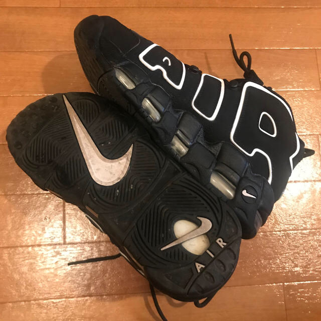 NIKE(ナイキ)のAIR MORE UPTEMPO モアテン 黒白 27.0cm メンズの靴/シューズ(スニーカー)の商品写真