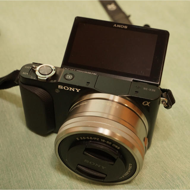 SONY(ソニー)のSONY NEX-3N ミラーレスカメラ ダブルレンズセット スマホ/家電/カメラのカメラ(ミラーレス一眼)の商品写真