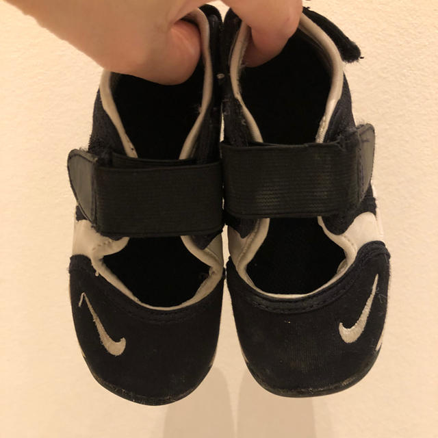 NIKE(ナイキ)のNIKE エアリトル リフト キッズ/ベビー/マタニティのベビー靴/シューズ(~14cm)(スニーカー)の商品写真