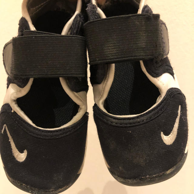 NIKE(ナイキ)のNIKE エアリトル リフト キッズ/ベビー/マタニティのベビー靴/シューズ(~14cm)(スニーカー)の商品写真