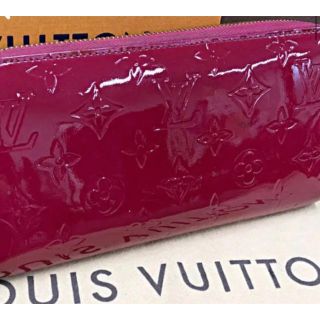 ルイヴィトン(LOUIS VUITTON)のルイヴィトン ヴェルニ ジッピーウォレット お値下げです。(長財布)