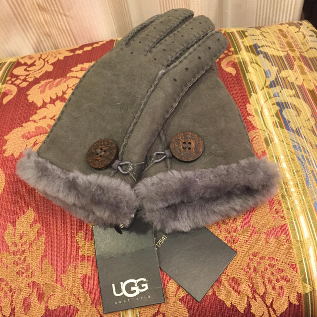 UGG(アグ)のフローレン様 専用  レディースのファッション小物(手袋)の商品写真