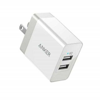 ☆ 新品 ☆Anker 12W USBモバイル急速充電器 ホワイト(バッテリー/充電器)