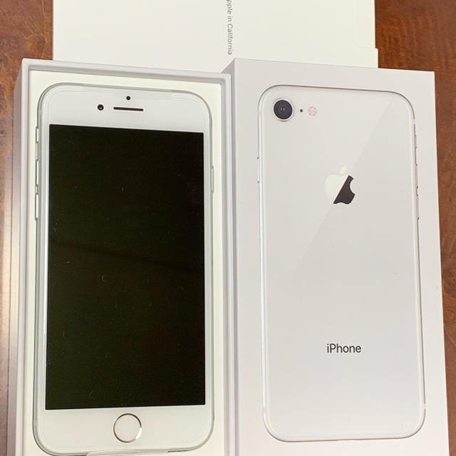 iphone8 シルバー SIMフリー 新品未使用スマホ/家電/カメラ