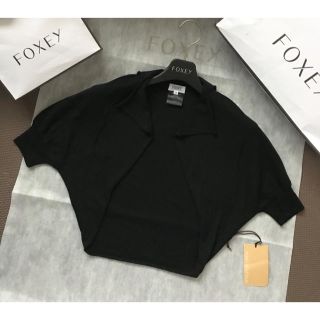 フォクシー(FOXEY)の未使用✨FOXEYお襟付きボレロカーディガン38(カーディガン)