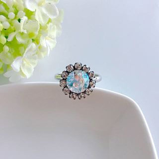 スワロフスキー(SWAROVSKI)の❤︎ swarovskiビジューのlovely ring ❤︎ ムーンライト(リング)