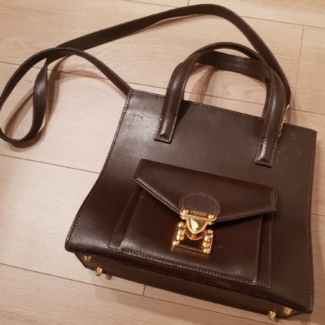 FENDI ♡ ヴィンテージ革バッグ