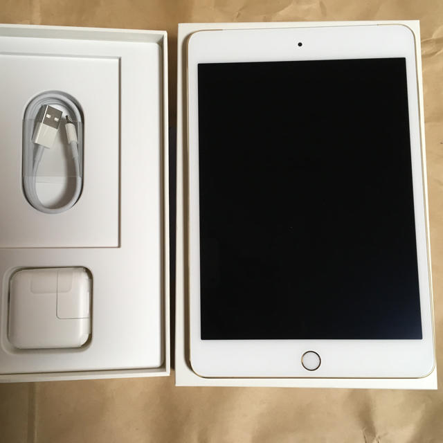 iPad(アイパッド)のdocomo iPad mini 4 WiFi + Cellular 128GB スマホ/家電/カメラのPC/タブレット(タブレット)の商品写真