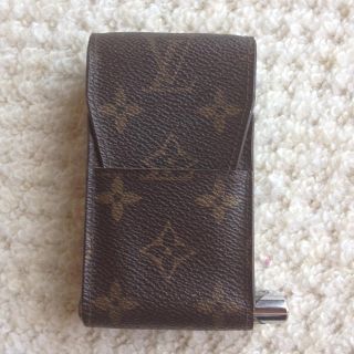 ルイヴィトン(LOUIS VUITTON)のLOUIS VUITTONたばこケース(モバイルケース/カバー)