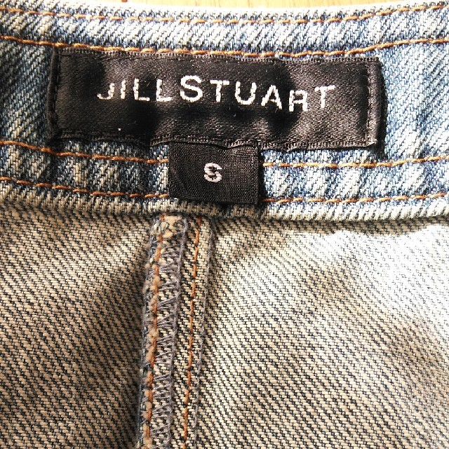 JILLSTUART(ジルスチュアート)のジルスチュアート ノーカラーデニムジャケット レディースのジャケット/アウター(Gジャン/デニムジャケット)の商品写真