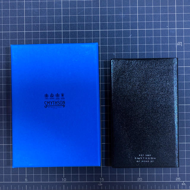 Smythson(スマイソン)の[未使用新品]SMYTHSON WINE MEMORANDA ワイン手帳 インテリア/住まい/日用品のキッチン/食器(アルコールグッズ)の商品写真