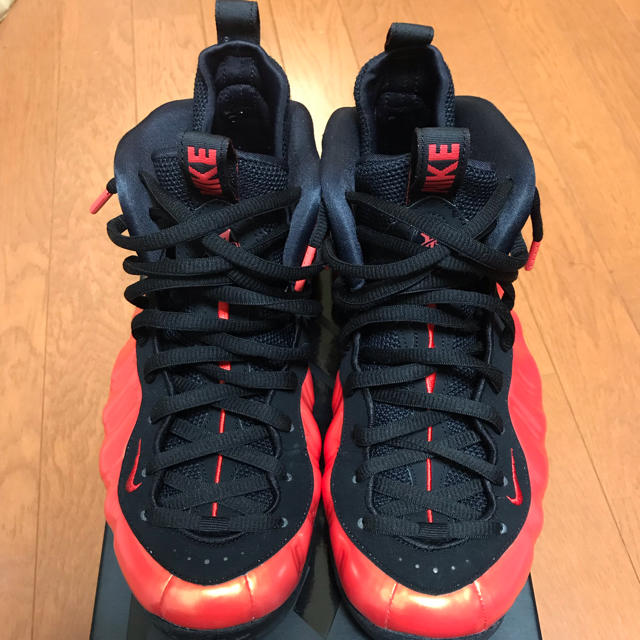 NIKE(ナイキ)の値下げ！nike air foamposite one 26.5cm メンズの靴/シューズ(スニーカー)の商品写真