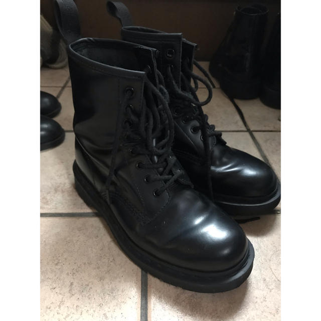 Dr.Martens(ドクターマーチン)の12/24まで！Dr. Martens 1460 mono blackブーツ  メンズの靴/シューズ(ブーツ)の商品写真