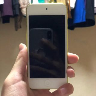 アイポッドタッチ(iPod touch)のiPod touch32GB(ポータブルプレーヤー)