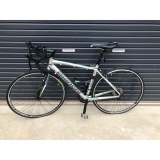 ビアンキ(Bianchi)のビアンキ ロードバイク シルバー【シンリュウ様専用】(自転車本体)