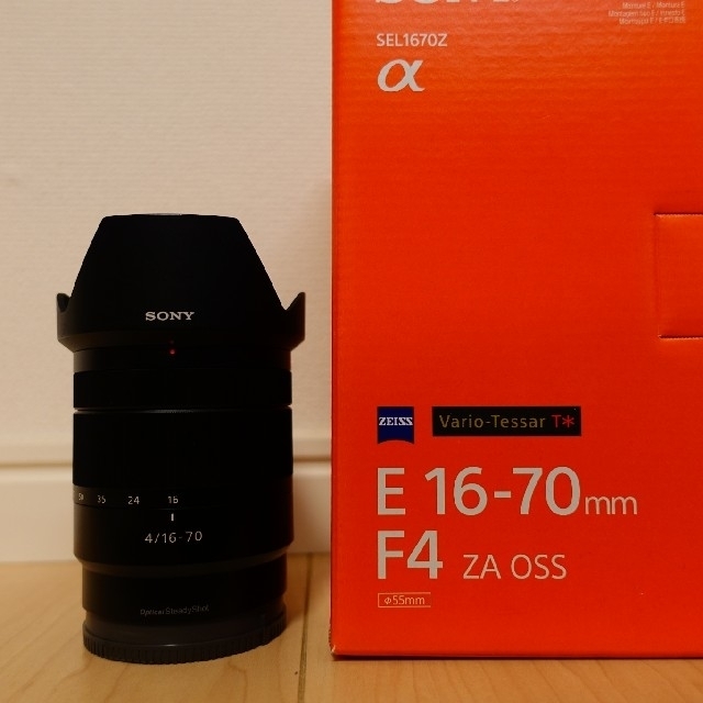 SONY(ソニー)のSONY   E 16-70mm F4 ZA oss   SEL1670Z   スマホ/家電/カメラのカメラ(レンズ(ズーム))の商品写真