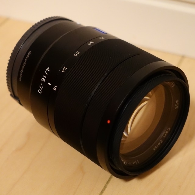 SONY(ソニー)のSONY   E 16-70mm F4 ZA oss   SEL1670Z   スマホ/家電/カメラのカメラ(レンズ(ズーム))の商品写真