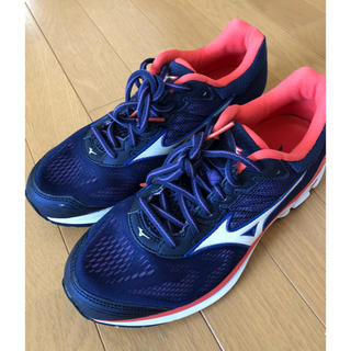 ミズノ(MIZUNO)の新品未使用ミズノスポーツシューズ(スニーカー)